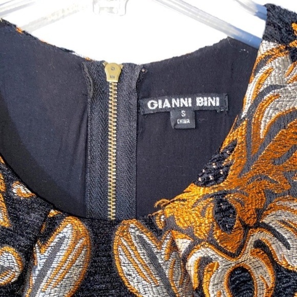 Gianni Bini Elegant Dress w/ lining SzS - Picture 8 of 13